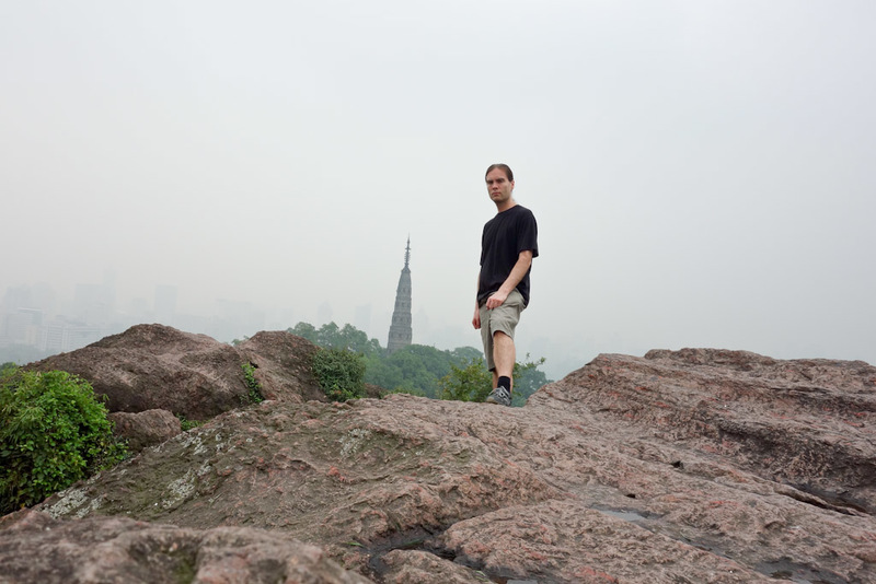 China-Hangzhou-Buddha-West Lake-Hiking - Here I am, towering over the tower! Fear me...