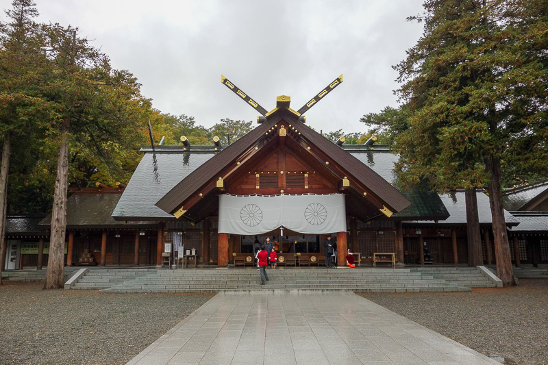 Japan-Sapporo-Zoo-Autumn Colors-Rain - This is the main shrine of all of Hokkaido, or it claims to be. It looks small and boring.