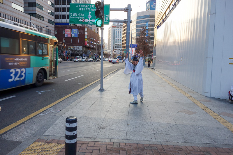 Korea again - Incheon - Daegu - Busan - Gwangju - Seoul - 2015 - Korean white wizard guy is succesfully performing the most feminine dance I have ever witnessed.
