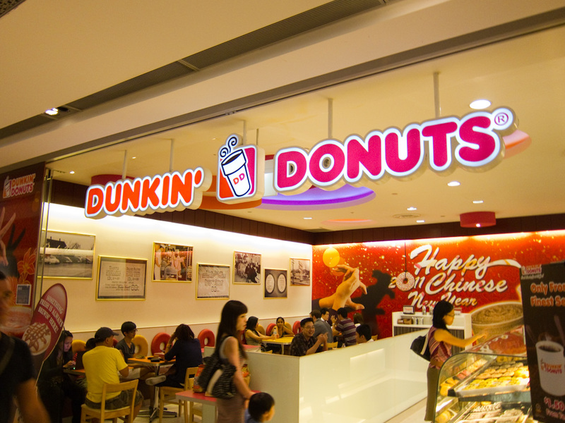 Taiwan / Hong Kong / Singapore - March/April 2011 - And Dunkin Donuts is everywhere, not just orchard road. They had it in Taiwan also, and Shenzhen from a previous trip. I dont think they have it in Ho
