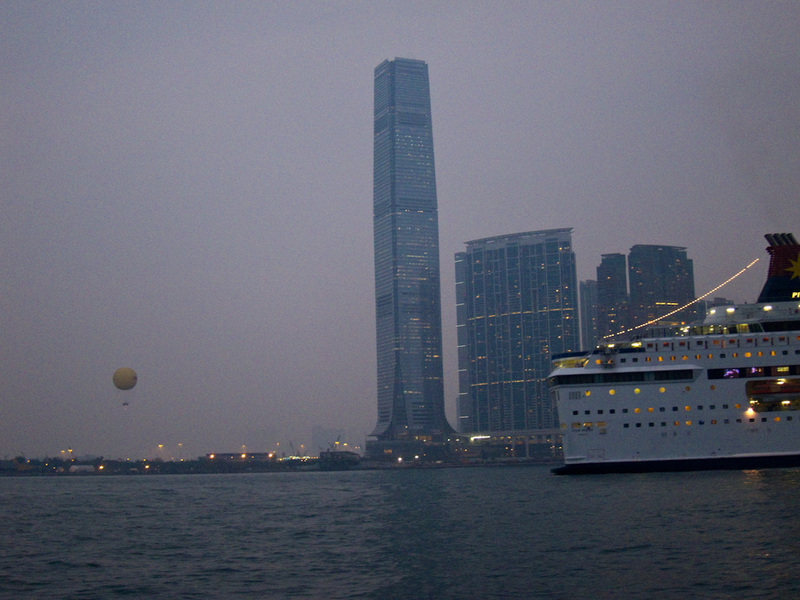 Taiwan / Hong Kong / Singapore - March/April 2011 - Yes, another photo of this building, and the tethered DHL hot air balloon, I predict that will be the last photo I take of it this trip.