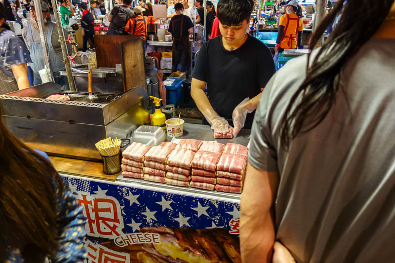 A full lap of Taiwan in March 2017 - Or you can have some fried bacon wrapped cheese. Good for the healthy.
