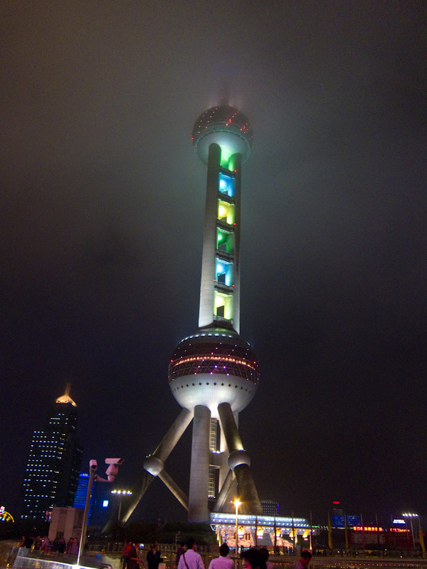 China-Shanghai-Pudong-Beef-Neon - More pearl tv tower.
