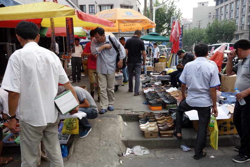 Back to China - Shanghai - Nanjing - Hangzhou - 2012 - I eventually found myself at what is supposed to be the stolen goods market.