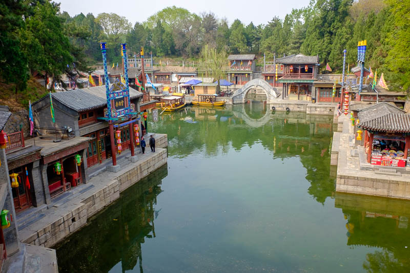 The great loop of China - April 2018 - After walking through the actual garden areas, I arrived at the last stop today inside the summer palace compound, Suzhou street. Suzhou is a famous w