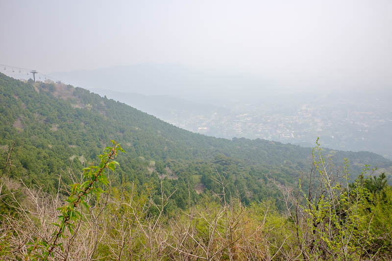 China-Beijing-Fragrant Hills-Hiking - Here is the 'view', squint and you might be able to see the cable car.