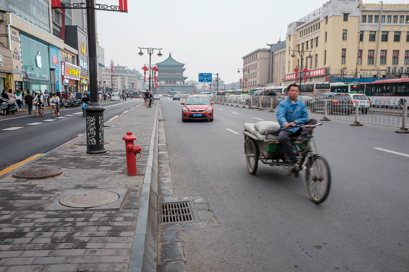 The great loop of China - April 2018 - Here is a random street scene looking back towards the bell tower. Again I probably went the wrong way, but then again there probably is no wrong way 