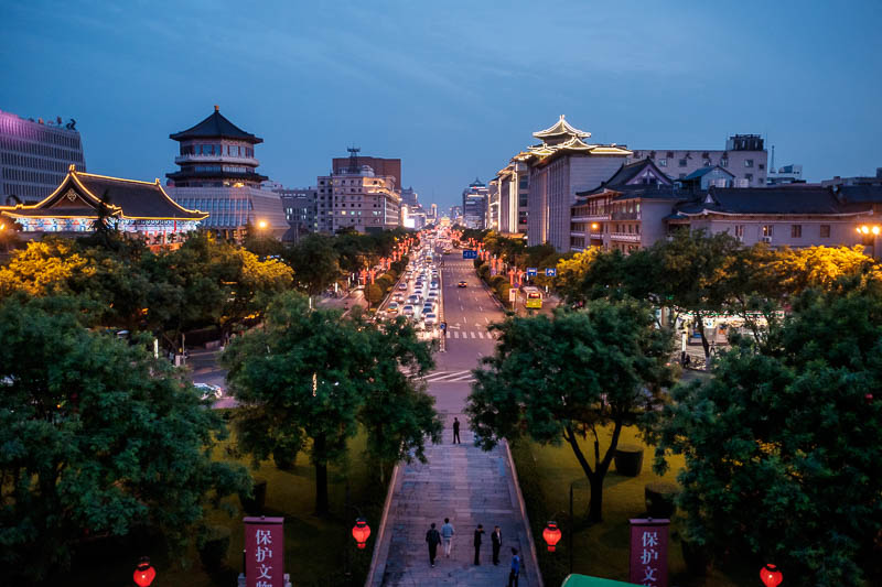 The great loop of China - April 2018 - Here is a street heading through the old city, taken from near the north gate, looking south. How is everyones geography going? And when I say everyon