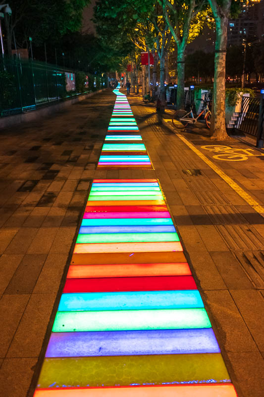 The great loop of China - April 2018 - I thought if I followed the rainbow road I would surely find my dinner. Sydney continues to have ongoing debates about a rainbow painted on the road, 