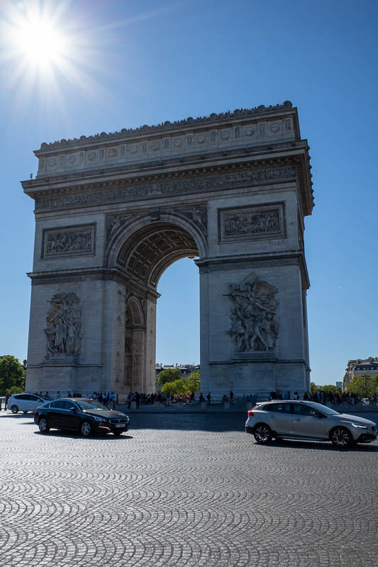 France-Paris-Arc de Triomphe - The Arc, the Frenc cant pronounce the h on the end of words.