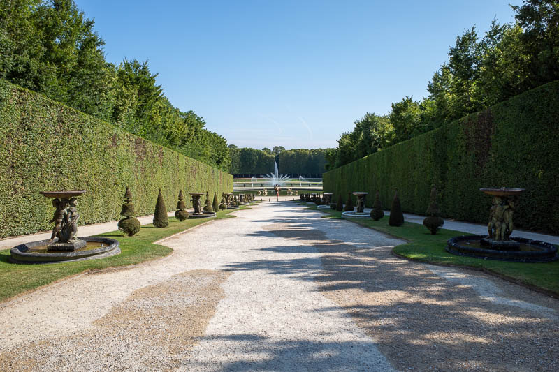 France-Versailles-Palace-Garden - There was basically no one around over this side.