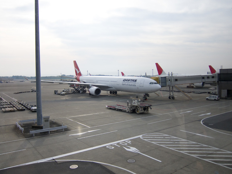 Sydney-Tokyo-Narita-Airbus A330-Qantas - Sydney to Tokyo on an A330