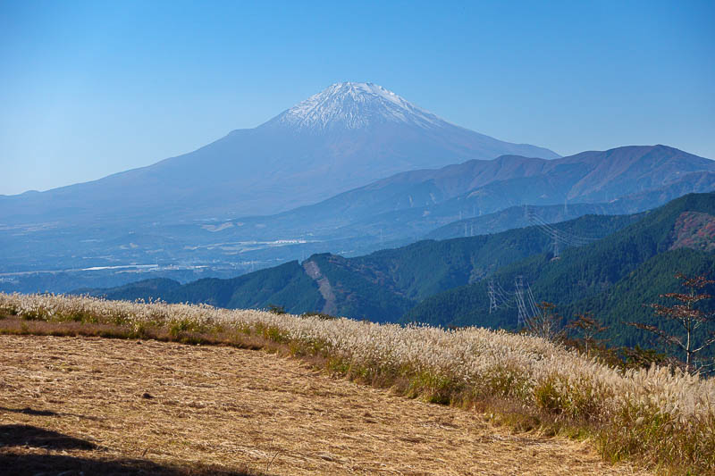 Japan-Hiking-Kanagawa-Mount Ono - Zoom view.