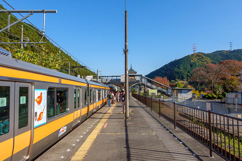 Japan-Tokyo-Hiking-Mount Takamizu - And finally, here comes my train to take me back to Ome. It arrived one minute after I stepped onto the platform, great timing by accident. From Ome I