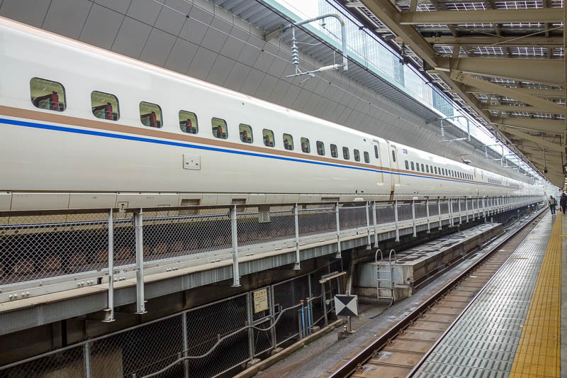 Japan 2015 - Tokyo - Nagoya - Hiroshima - Shimonoseki - Fukuoka - This is my train. I took the 10 minute slower Hikari, instead of Nozomi, but as far as I could tell the equipment is the same '700 series', I had plen