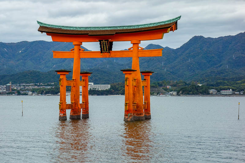 Japan 2015 - Tokyo - Nagoya - Hiroshima - Shimonoseki - Fukuoka - I think the idea with this is to capture the reflection in very still ocean.