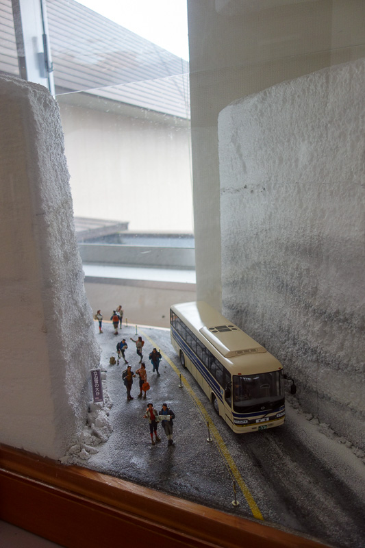 Visiting 9 cities in Japan - Oct and Nov 2016 - The alpine route is famous in spring for the snow walls, which are sometimes 15 metres high as depicted in this exciting diorama. It being Autumn now,