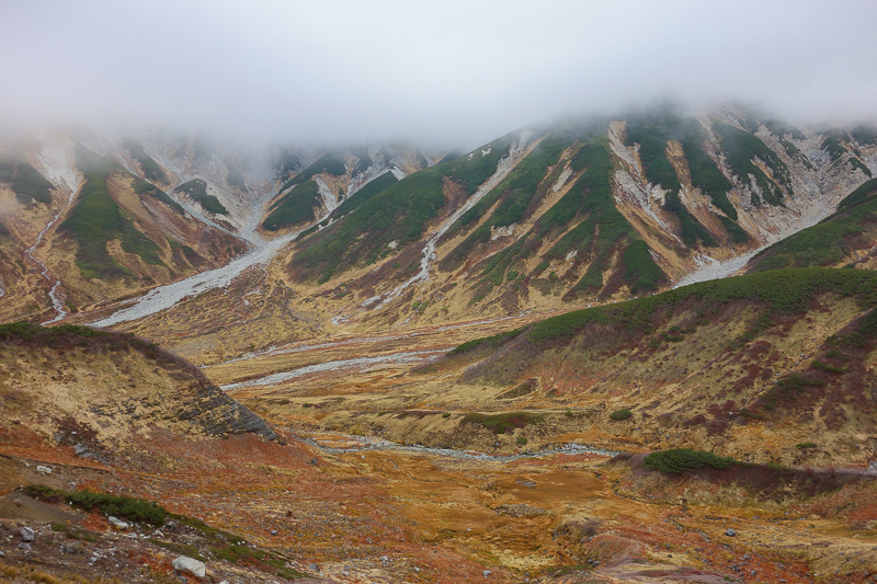 Japan-Tateyama-Kurobe-Alpine-Hiking - The view started to become excellent.