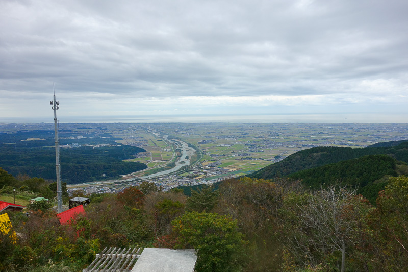 Visiting 9 cities in Japan - Oct and Nov 2016 - One last view shot, now I run down the hill, hopefully without sliding on my ass. It was so windy the huge cedars were blowing into each other, they m