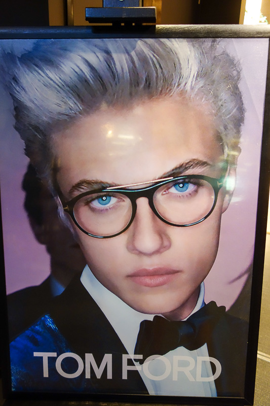Visiting 9 cities in Japan - Oct and Nov 2016 - Male / female / other? I thought it was Justin Bieber. Its a glasses shop. I still dont know the answer to my own question.