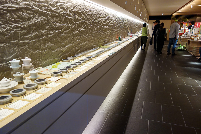 Japan-Kyoto-Shopping Street-Mapo Tofu - This is how you do a tea shop.