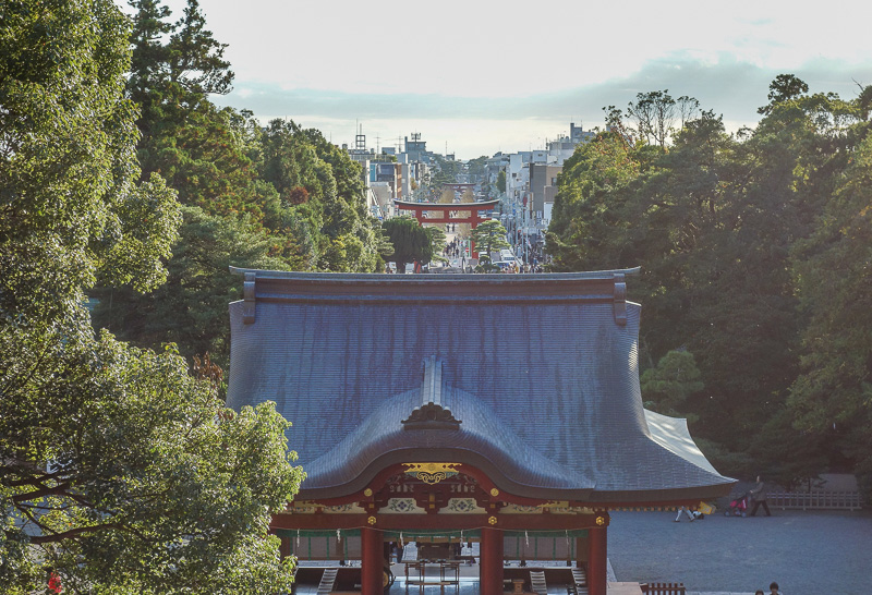 Japan-Kamakura-Hiking-Kenchoji - Photo of the day! Looking over the tops of the temple buildings and down the main street in the silvery glare of the day.