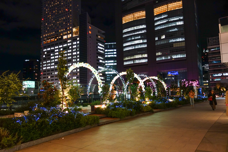 Japan-Tokyo-Shinjuku-Food-Ramen - Now time to wonder why so much effort goes into xmas lights.