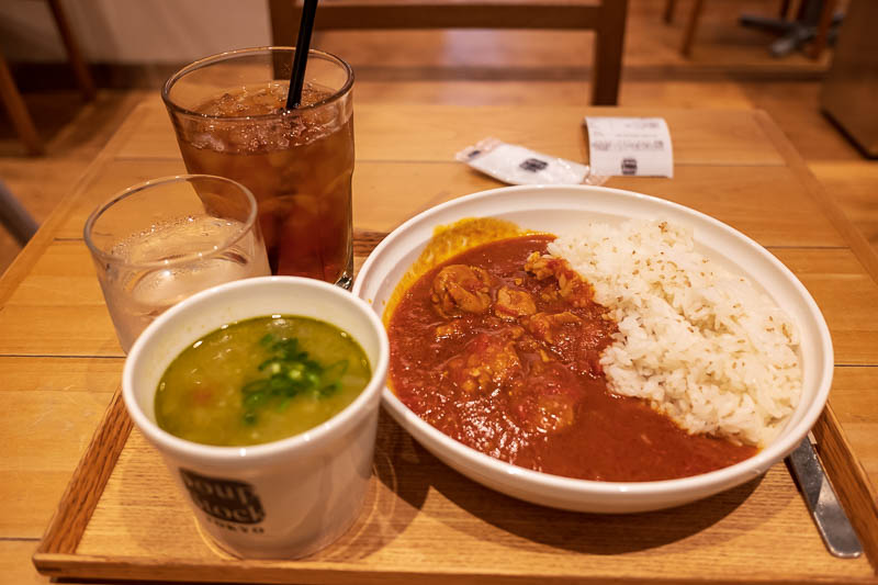 Japan-Shizuoka-Shopping Street-Food-Curry - For dinner I wanted curry, but managed to combine it with soup. Its chicken and tomato curry and green vegetable soup. Both were delicious. Curry shou