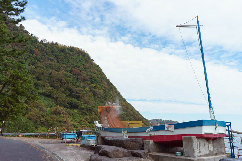 Japan-Tokyo-Izu Peninsula-Atami - Here we have a static display of a boat that shoots steam out of it. I could not work out what was going on. Is it volcanic steam? Why is it coming ou