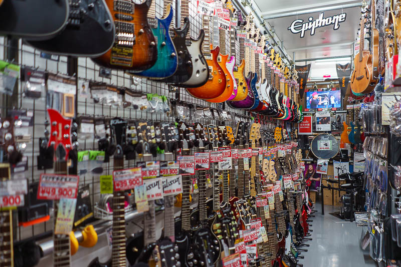 Of course I am back in Japan yet again - Oct and Nov 2018 - Okinawa even has great guitar stores. Better than any in Melbourne. Impressive for this 'small' town on an island far from the main islands of Japan.