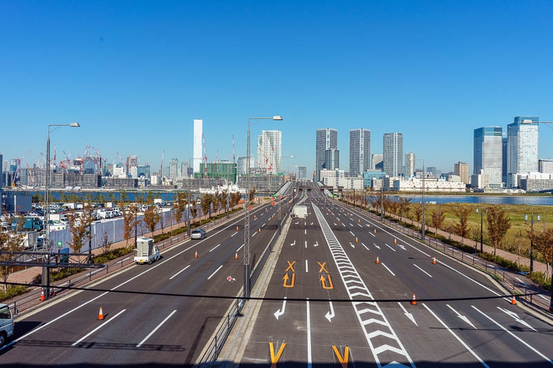 Japan-Tokyo-Tsukiji-Toyosu - A lot of whats here is brand new. To give you an example, that bridge was not even on google maps.