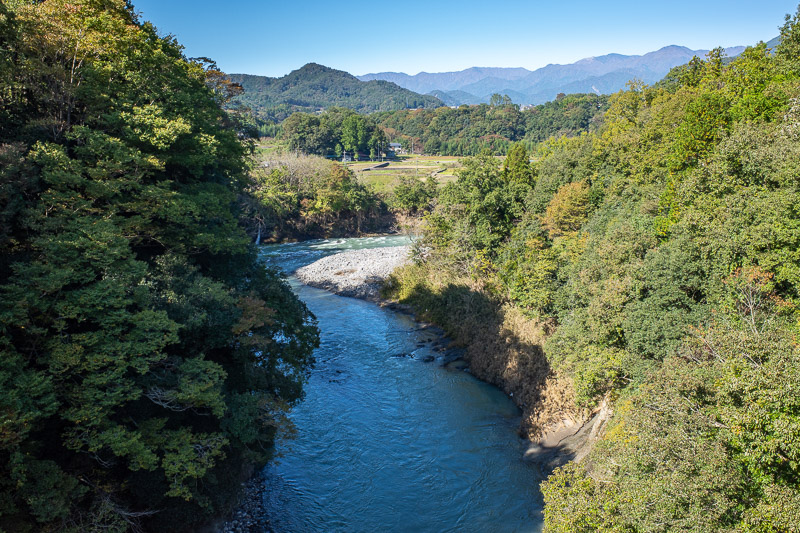 Japan for the 9th time - Oct and Nov 2019 - The gorge / ravine running along the Chuo line is not as impressive as the one running along the Ome line, but it is still impressive never-the-less.