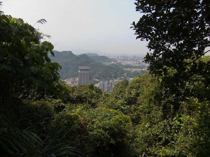 Taiwan-Taipei-Hiking-Elephant Mountain - The far side of the view. I could keep walking across the top or head down on a different track. I heard a lot of fire crackers, drums, yelling etc. j