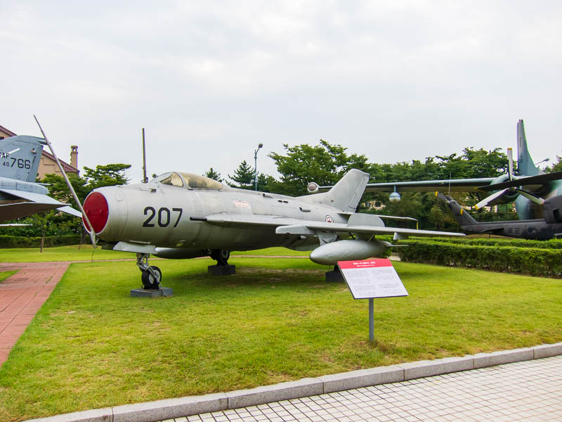 Korea-Seoul-Military-Musuem-Memorial - This is a mig 19, the actual plane was flown into South Korea by a defecting North Korean pilot.
