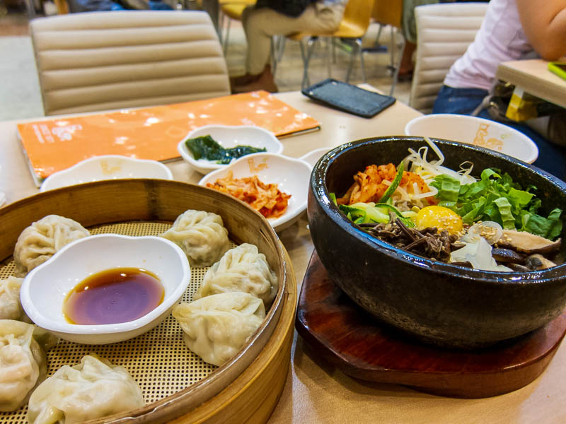 Korea-Seoul-Dongdaemun-Bibimbap - My dinner, a differnt kind of Mandoo dumpling (pretty average, they should stop in at a shanghai or taiwanese dumpling place!), and vegetaria bibimbap