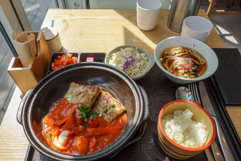 Korea-Incheon-Songdo-Hiking-Gaesan - My excellent lunch, cost about $6. Basically the same price as a cup of Starbucks coffee.