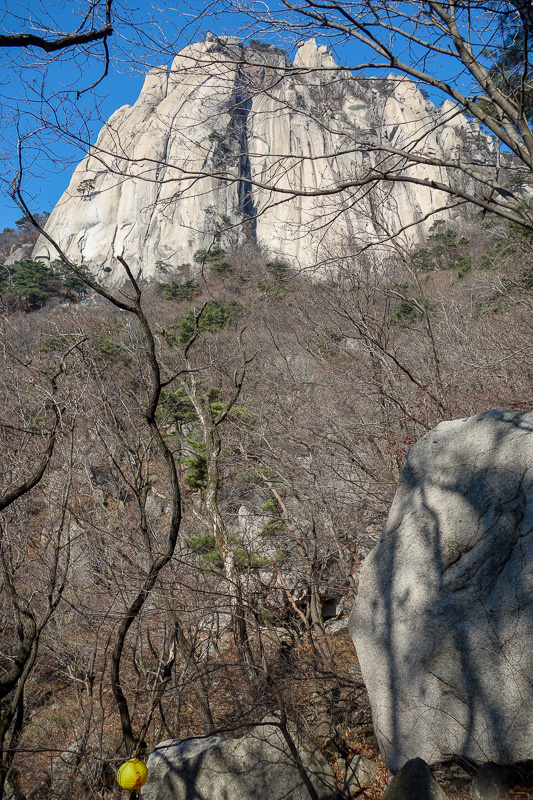 Korea-Seoul-Hiking-Bukhansan-Dobongsan - Getting closer to rock climbing fun.