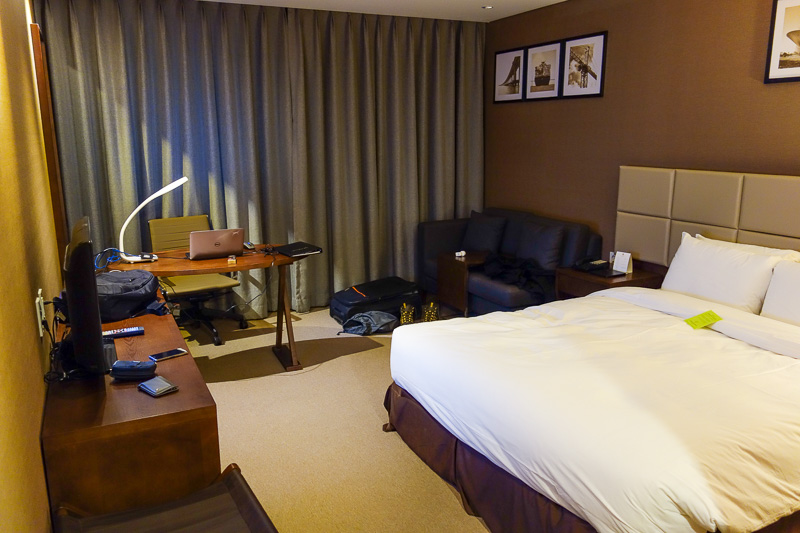 Sydney-Incheon-Boeing 777 - Last pic today, my hotel room, because my mother likes to see photos of hotel rooms. I live in a hotel when in Australia, so yay, a hotel! The interne