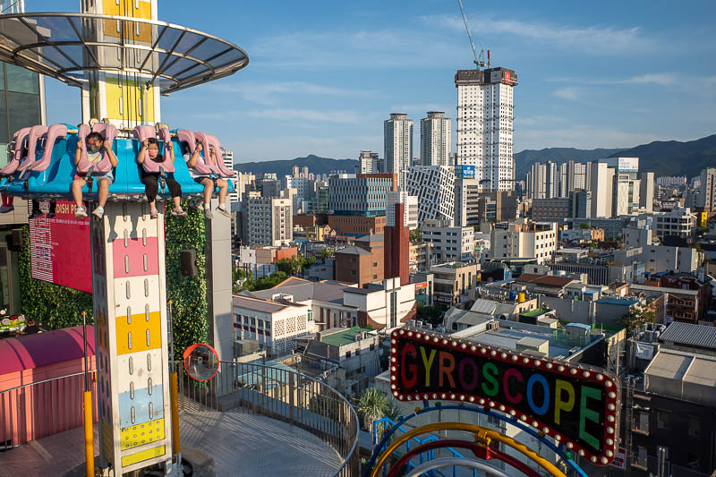Korea-Daegu-Spark - Now for the roof. A great spot for views in all directions. Almost no pollution!