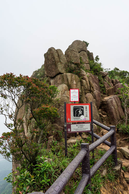 Hong Kong-Hiking-Lion Rock - I stood in this exact spot in severe fog many years ago. Now I am here again.