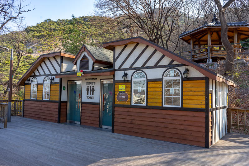 Korea-Seoul-Hiking-Inwangsan - I have a made a conscious effort to not just take mountain photos. So here is a public toilet to start the day. It is a nice public toilet, heated, sp