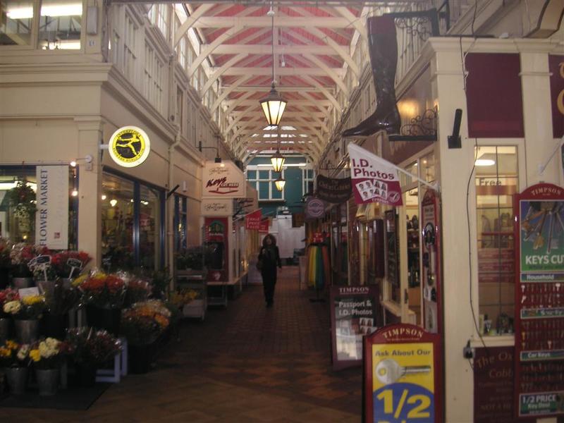England-Oxford-Garden-Castle - The historic covered market, it smelt of rotten fish.