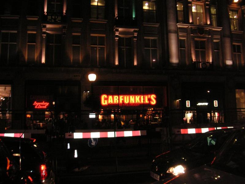 London - September 2009 - Had ribs for dinner at garfunkels, found out after that it was a chain store when I found another one around the corner which caused me to become conf