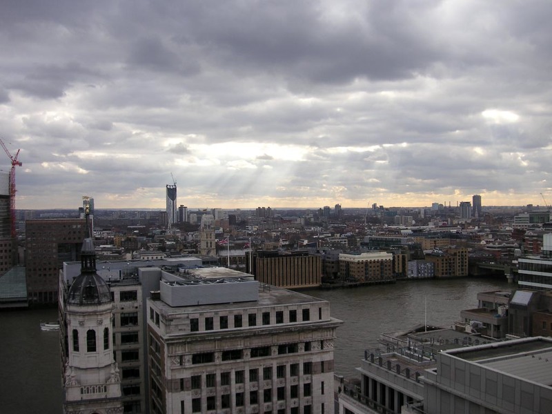 England-London-Monument-View - I climbed up a pillar