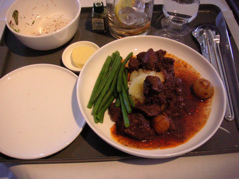 London-Heathrow-Hong Kong-Qantas - The main course which was a beef stew in red wine sauce, which was pretty delicious, again I was trying to be healthy...