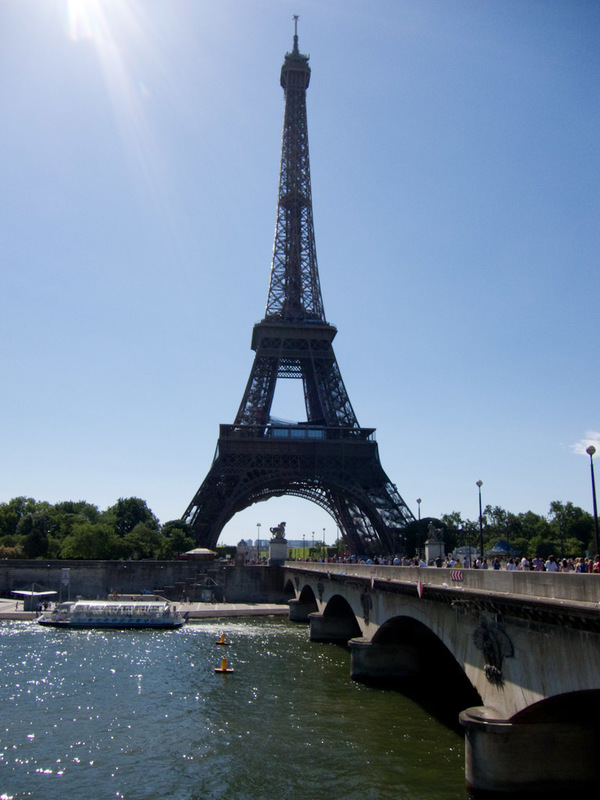 France-Paris-Arc de Triomphe-Eiffel Tower - The American built eifel tower.