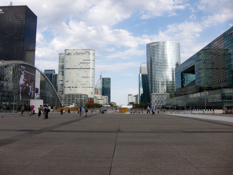 France-Paris-La Defense-Architecture - The view back the otherway down the grand boulevarde. I might have to go back on a working day to check out modern Paris with modern people rather tha
