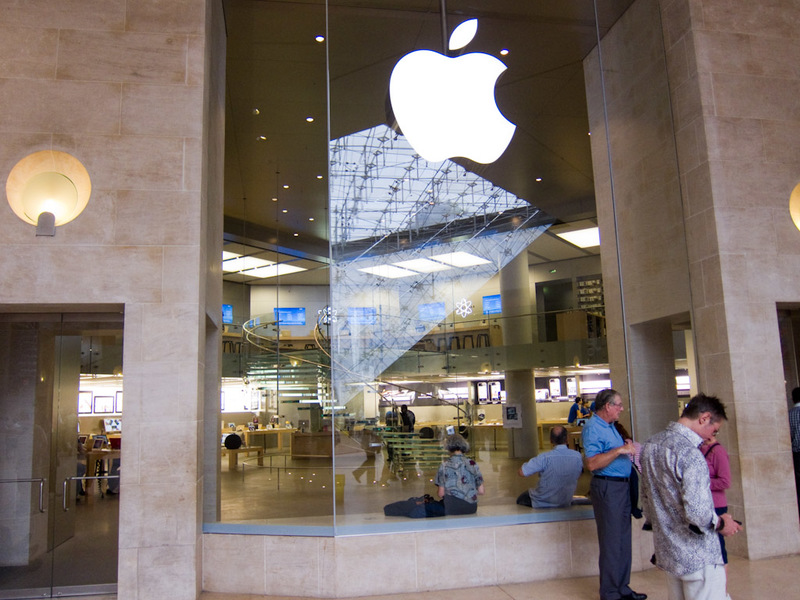 London 3 - June/July 2010 - This is the main entrance to the Louvre in the pyramid, as you can see its an apple store, way to go apple, excellent commercialization of an 1000 yea