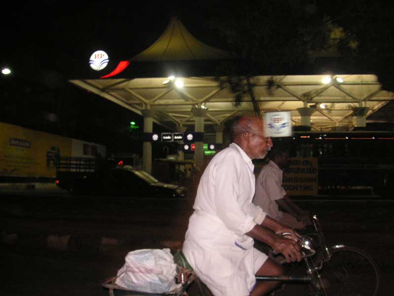 India-Chennai-Traffic - Another gas station.