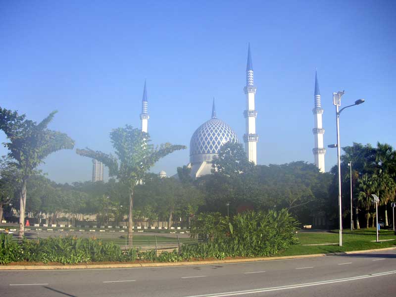 Malaysia-Shah Alam-Mosque - Sultan Salahuddin Mosque